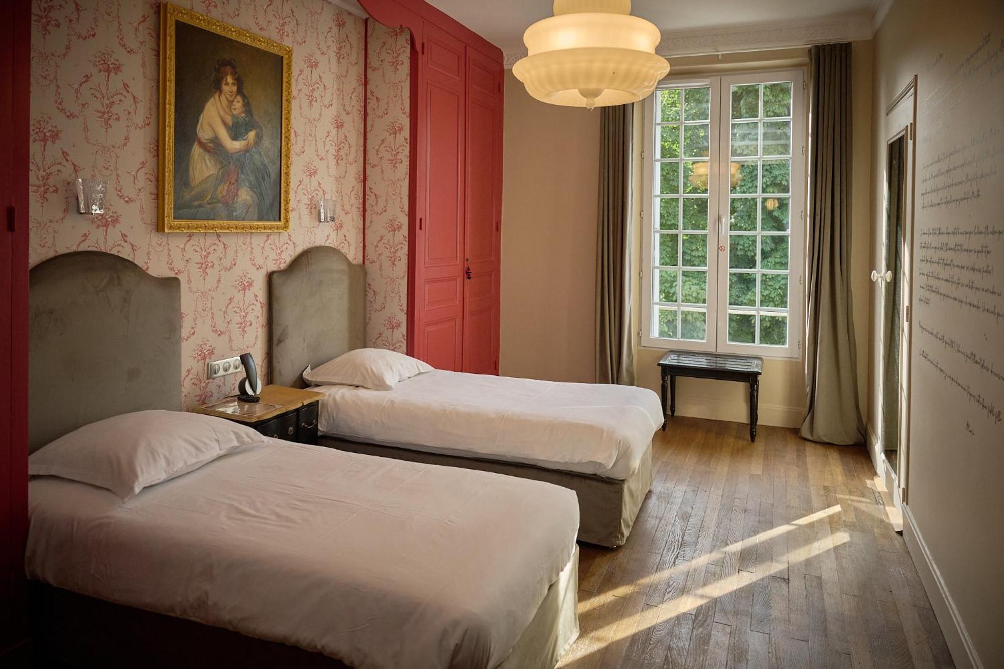 Hotel Du Chateau Bois Guibert Bonneval エクステリア 写真