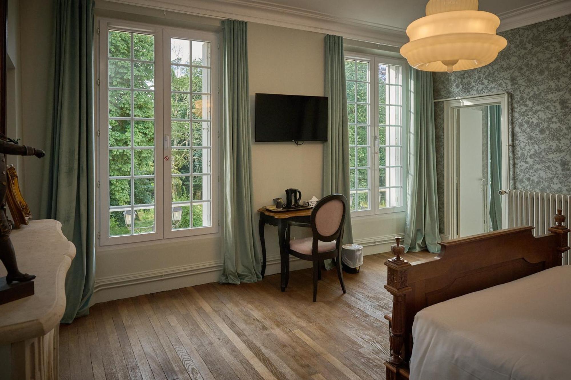 Hotel Du Chateau Bois Guibert Bonneval 部屋 写真