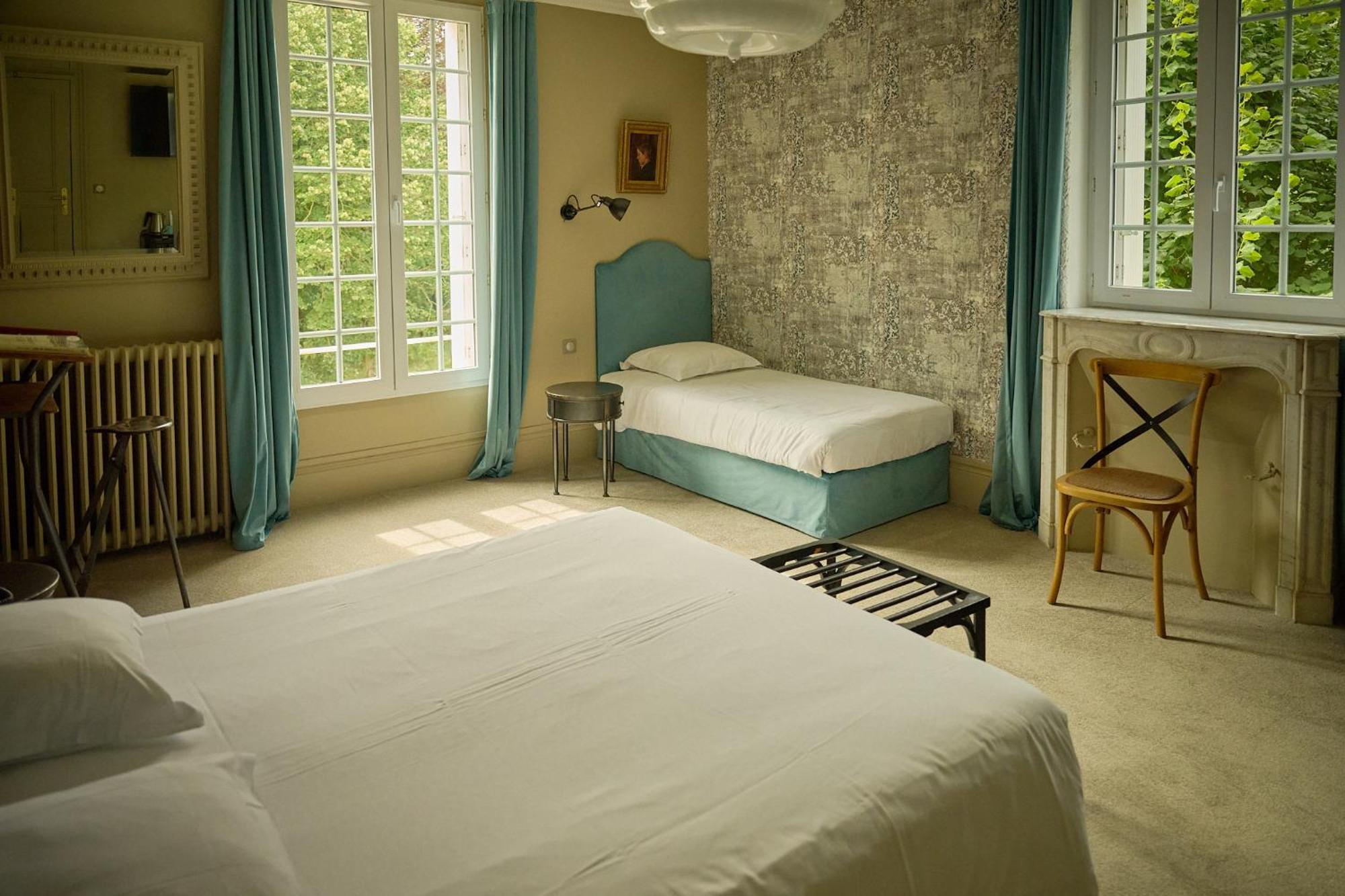 Hotel Du Chateau Bois Guibert Bonneval 部屋 写真