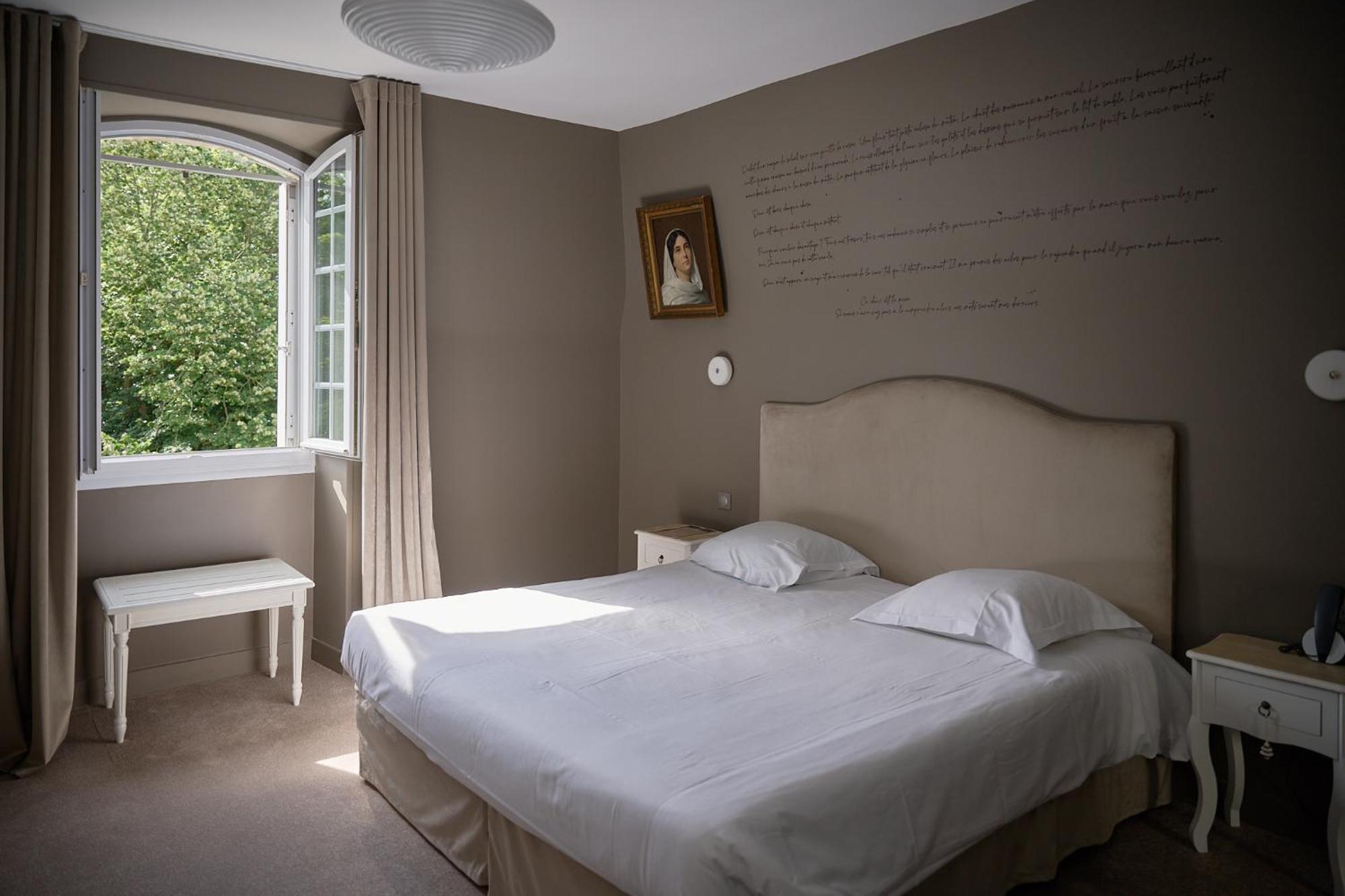 Hotel Du Chateau Bois Guibert Bonneval 部屋 写真
